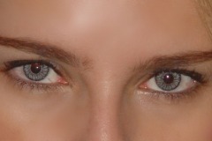 Erika Bernardes (31) 98935-1270